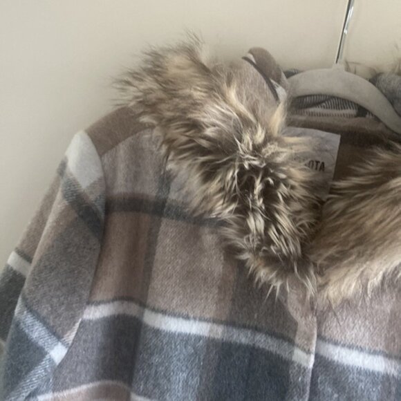 BB Dakota You Oughta Know Coat - Picture 5 of 8